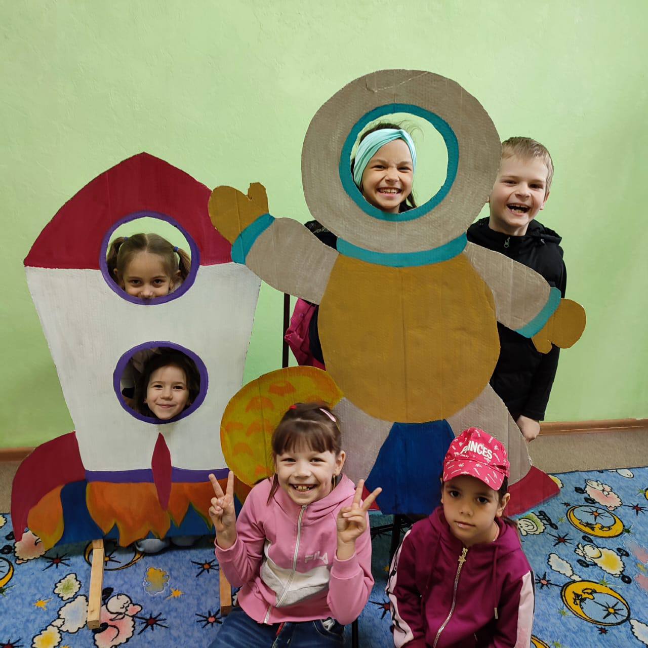 Космическое путешествие с Семейным МФЦ